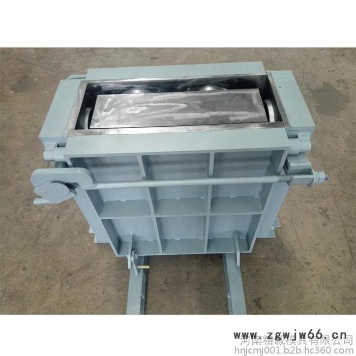 精诚模具长期**供应五金模具U200型、U150型、U300型  树脂混凝土排水沟模具图3