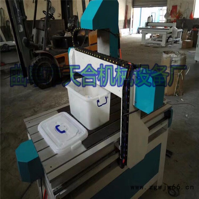 金属模具雕刻机 大型立式石材雕刻机 可定制各种机型雕刻机 广告字体雕刻机图5