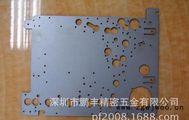 深圳机箱定制 五金模具冲压 机箱五金冲压 平湖机箱五金定制图2