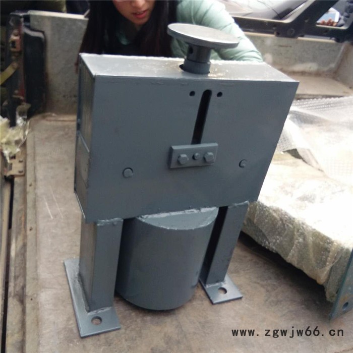 齐鑫6A 平卧双拉杆连接恒力弹簧组件 平卧单吊板连接恒力弹簧组件 弹簧支吊架 弹簧支吊架图片 弹簧支吊架厂家质量保证图6