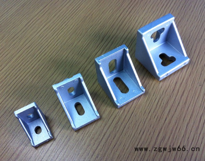 配套铝型材使用 紧固件、连接件、螺栓、螺母等配件图2