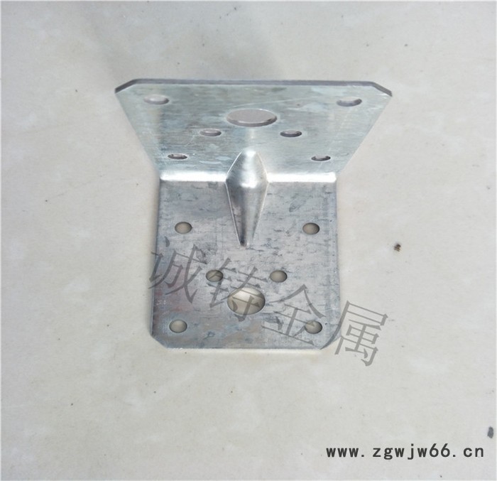 诚铸木桁架齿板连接紧固件-木屋连接件源头厂家图2