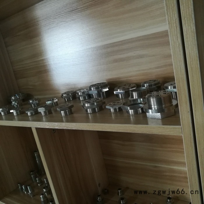 晨达供应不锈钢紧固件非标定做连体紧固件图3