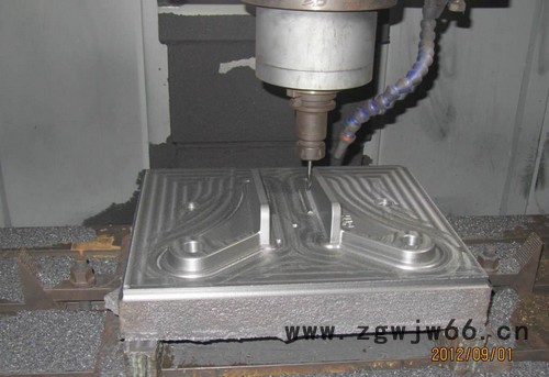 耐刻660高精度快速雕铣机 金属模具精雕机 CNC电脑雕刻 免费打样图4