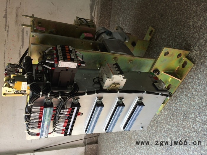 豫开CT19 弹簧操作机构图6