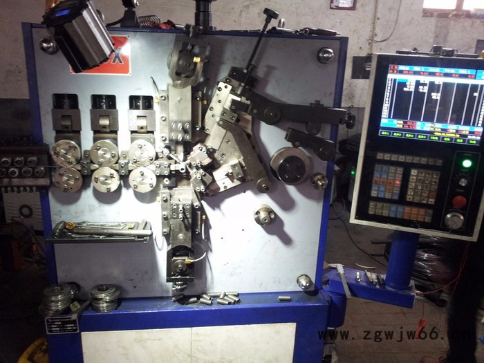 路博4mm 弹簧机  LB-540压簧机图3