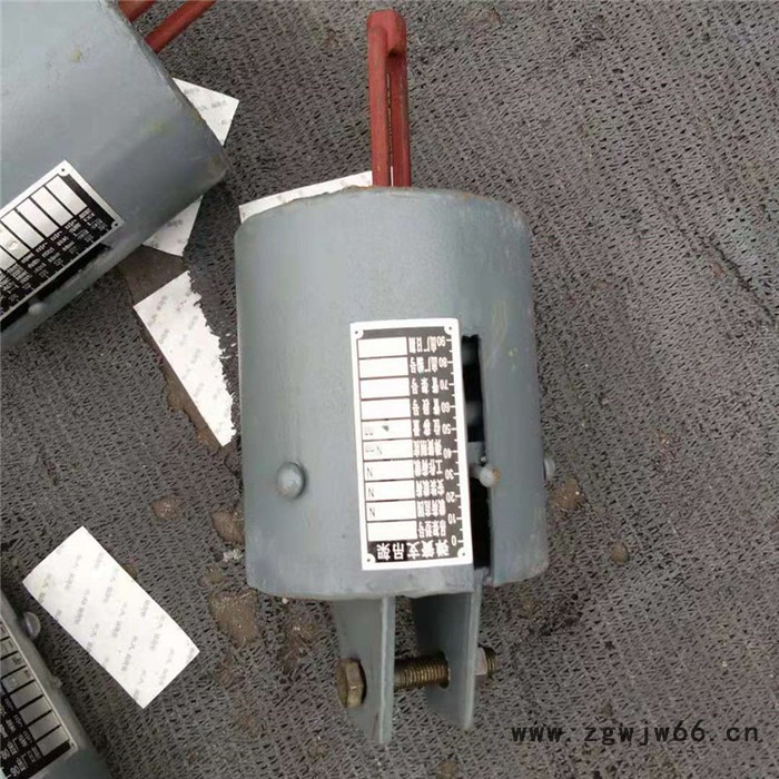 齐鑫管道T2 上方双板整定弹簧支吊架图3