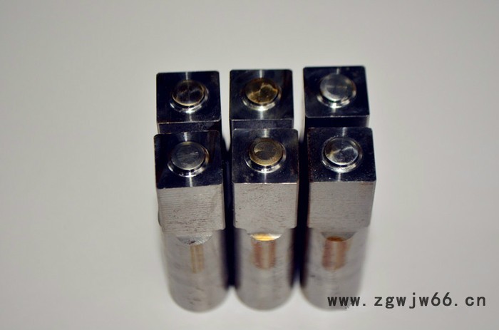 供应冷镦模具、冲棒、冲头、顶针以及汽车紧固件等图6