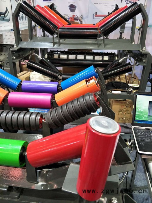 3连铰接弹簧托辊 槽型托辊 锥形托辊 烤漆托辊.图2