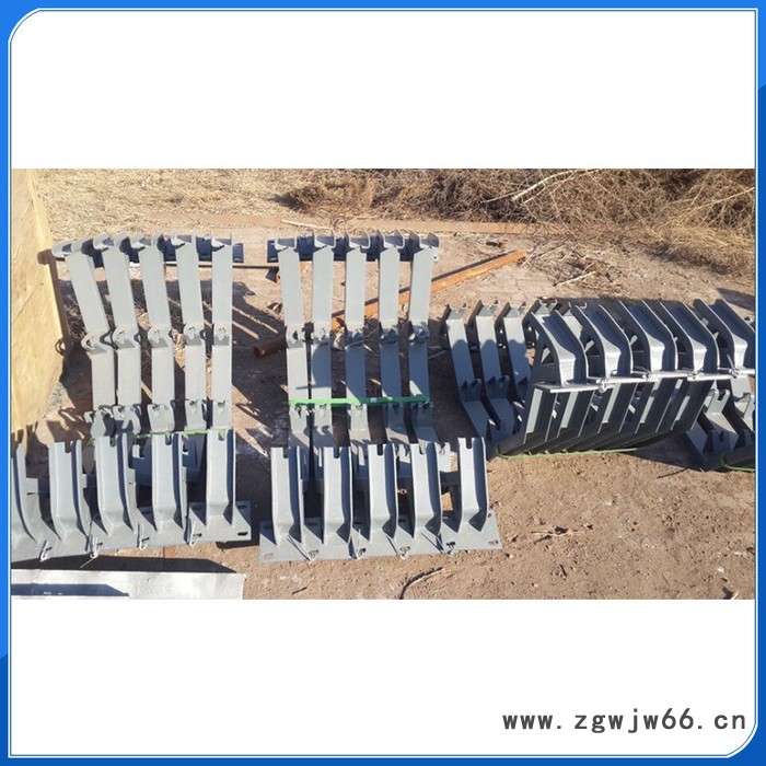 河北树德专业提供各种托辊支架调心支架槽型支架强力弹簧缓冲支架滚筒支架图6