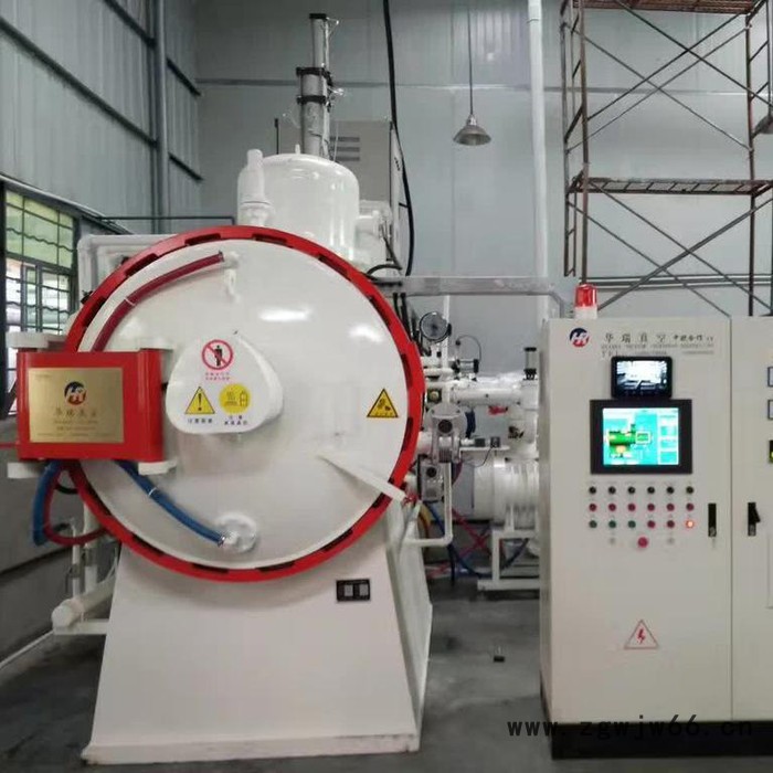 华瑞真空HRC2 工模具钢光亮淬火设备 真空油淬热处理设备 合金钢材料专用工业炉 不锈钢紧固件热处理真空炉 环保节能图3