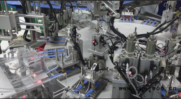 自动组装机 深隆ST-ZZ184电池弹簧自动组装机 机械制造行业自动化组装设备系统方案设计订制 弹簧全自动组装机非标价格图5