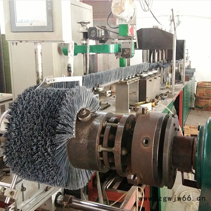 铝板涂装线脱脂辊刷拉丝滚刷抛光磨料丝弹簧刷辊双钢带缠绕碳化硅毛刷辊图4