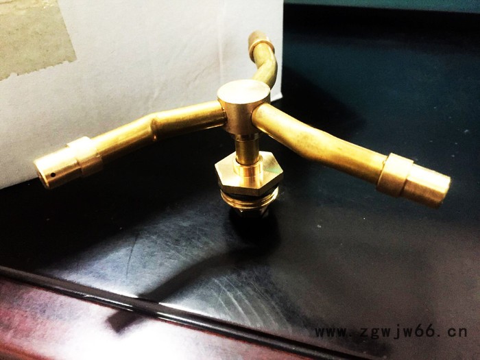 4分旋转铜微喷头 双喷嘴微喷头 三喷嘴旋转喷头360度旋转工厂批发图2