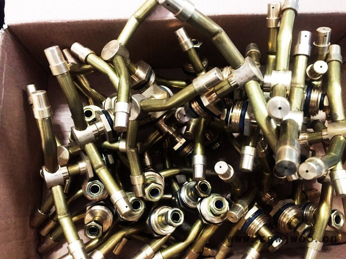 4分旋转铜微喷头 双喷嘴微喷头 三喷嘴旋转喷头360度旋转工厂批发图5