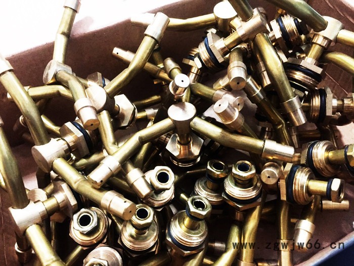 4分旋转铜微喷头 双喷嘴微喷头 三喷嘴旋转喷头360度旋转工厂批发图7