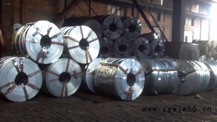 0.28mm厚度桥梁预应力波纹管带钢 65MN弹簧钢带钢