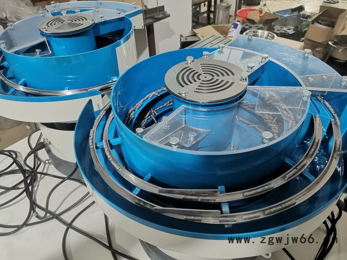 科必胜双盘四轨弹簧振动盘 五金振动盘 自动包装机图2