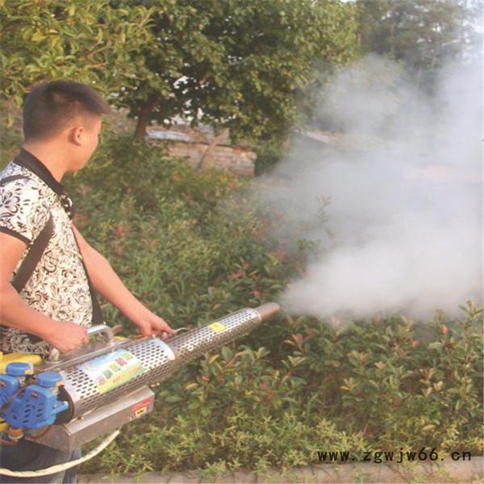 佳鑫喷头360度喷雾座驾式打药机  二级过滤不堵塞喷头果园打药机  节水节药农作物手推打药机厂家图2