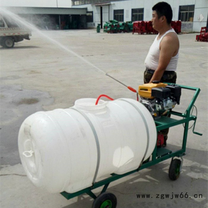 佳鑫喷头360度喷雾座驾式打药机  二级过滤不堵塞喷头果园打药机  节水节药农作物手推打药机厂家图5