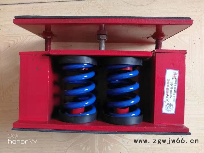 日通 风机减震器厂家批发坐式弹簧减震器 冷水机组减震器 管道减震器图3