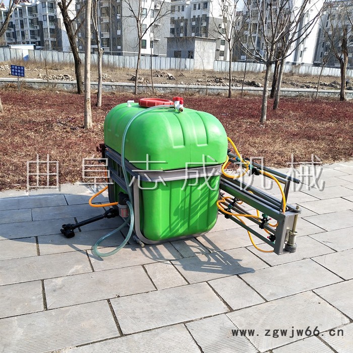 多喷头喷杆喷雾器 草坪绿化喷洒喷雾器 悬挂式农用打药机图2