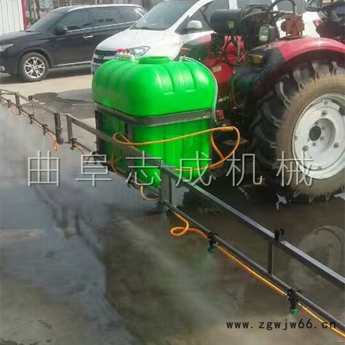 多喷头喷杆喷雾器 草坪绿化喷洒喷雾器 悬挂式农用打药机图3