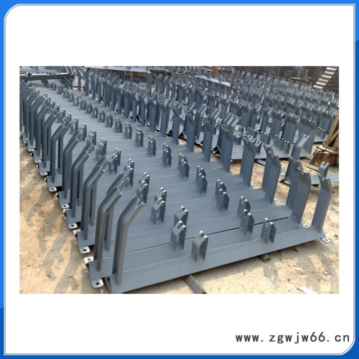 树德DT11型 槽型支架 调心托辊支架 深槽型托辊支架 弹簧板式缓冲托辊支架 不锈钢托辊支架图5