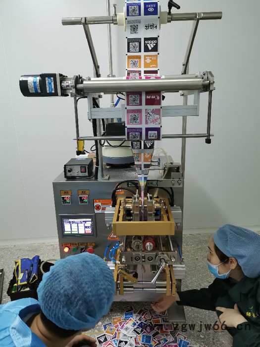 休闲食品包装机 弹珠弹簧垫片包装机 自动片剂包装机图5