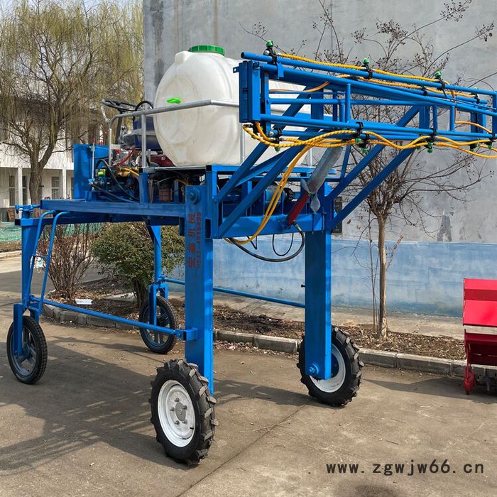鲁科3wkl-520多喷头宽幅农田打药机 汽油机打药车手推式四轮打药机图4