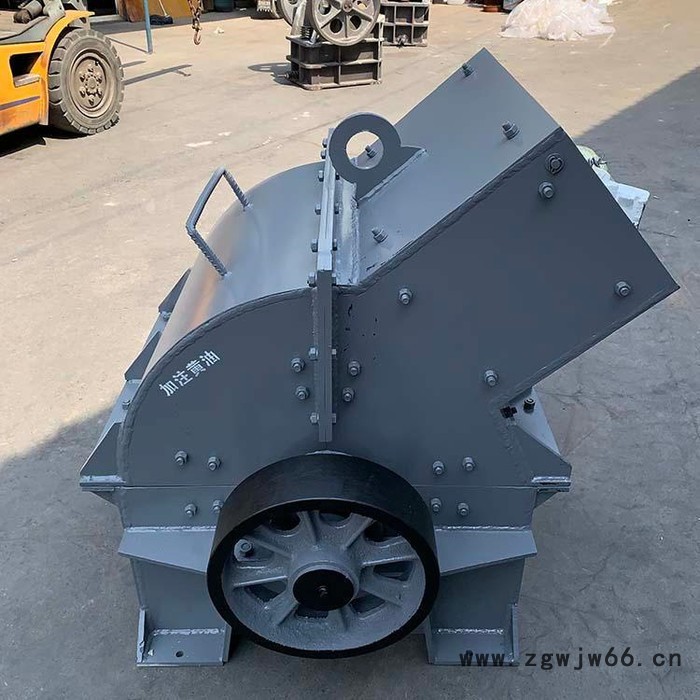 河南小型锤式粉碎机 移动锤式破碎机 弹簧圆锥破碎机