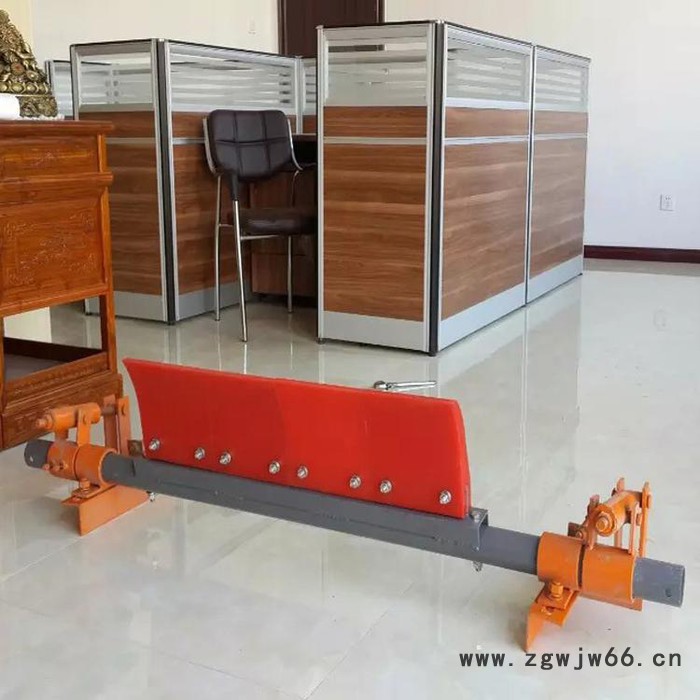 专业生产 输送机空段清扫器  聚氨酯清扫器  皮带输送机弹簧清扫器图3