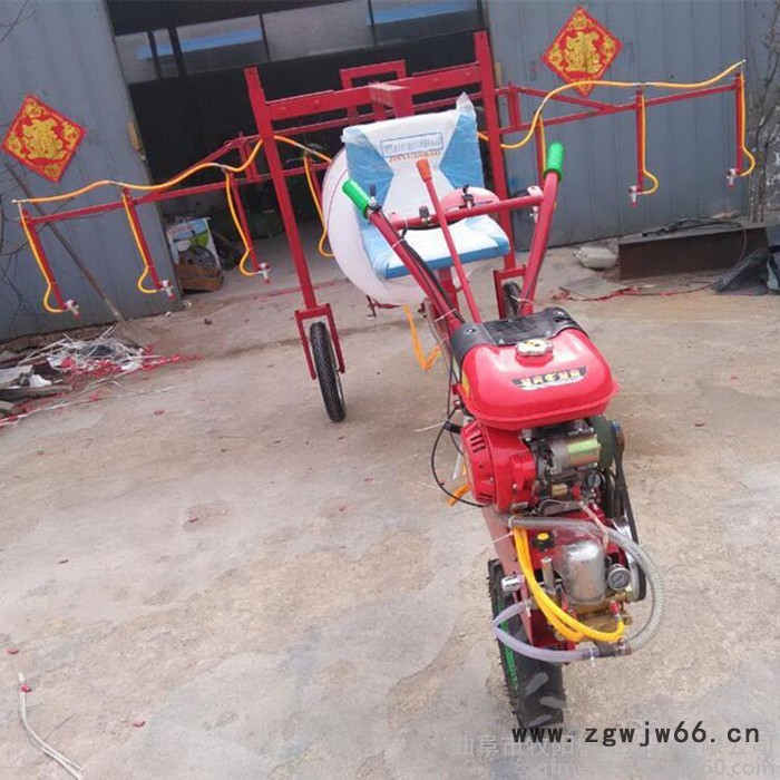 三轮自走式打药机 高杆作物打药机 宽幅多喷头打药机图8