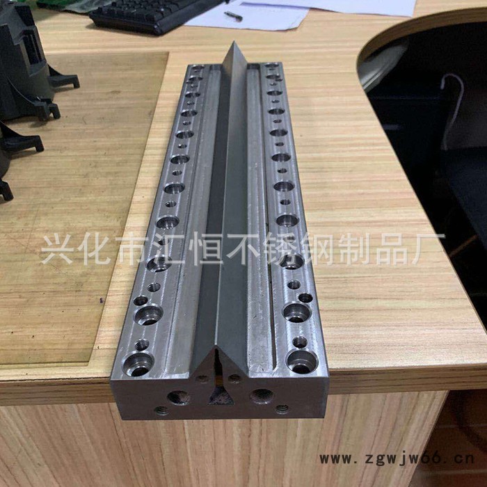 汇恒 熔喷布模具开模注塑**喷头模具口罩机喷丝板模具现货定制图3