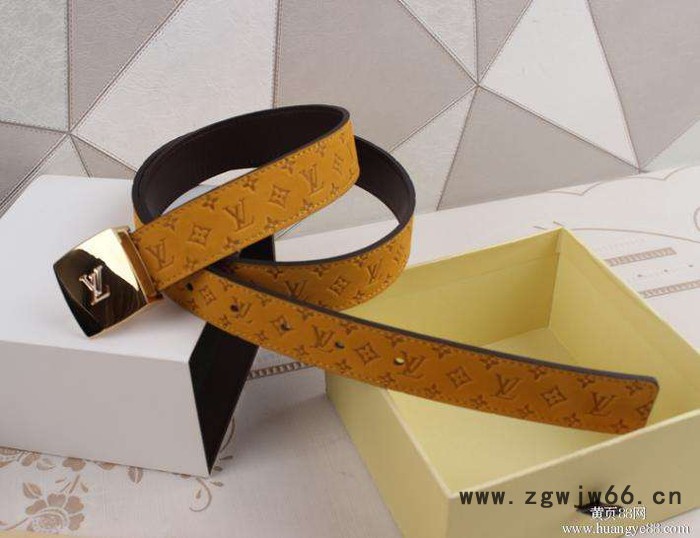 皮带维修，皮带油边开裂，脱胶，皮带头坏了维修，皮带头扣针，螺丝掉了，机关坏了，弹簧松了，皮带坏了，掉色，染色修复图2