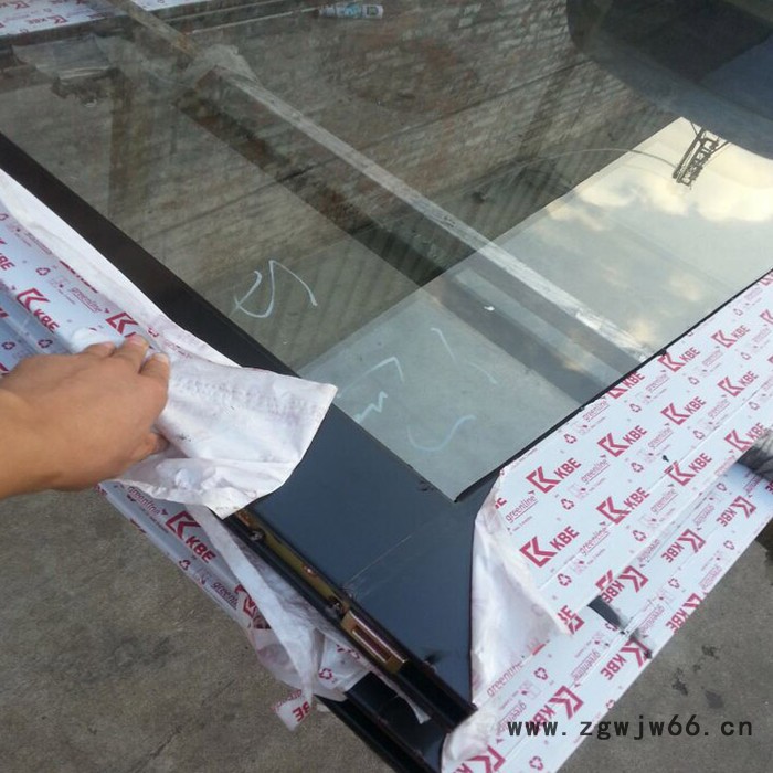 **会所拉丝青古铜不锈钢地弹簧玻璃门 宾馆拉丝玫瑰金不锈钢玻璃门 大型售楼部拉丝古铜色不锈钢大门图3