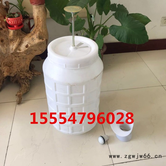 农村改厕35l高压冲厕桶 PE材质冲厕器 冲水桶 高压压力桶 水循环环保塑料桶 含喷头和防臭器 旱厕改造专用图5