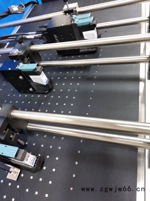 ** 惠普多喷头喷码机 可变二维码喷码机 可变条形码喷码机 可变数据打码机 票据喷码机 药厂印刷厂药盒赋码图3