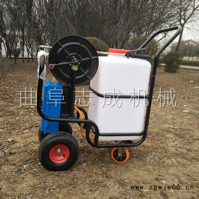 **耐用多用途推车打药机多喷头拉管式喷雾器**图6