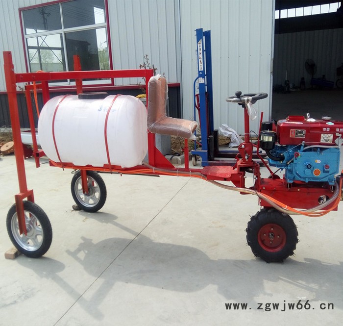 多喷头打药机三轮式打药机 驰航牌农用打药机 果园喷雾机图6