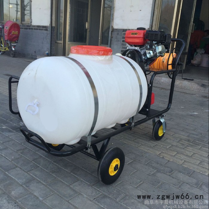 拖拉机悬挂打药机拖拉机带悬挂式打药机 多喷头图3