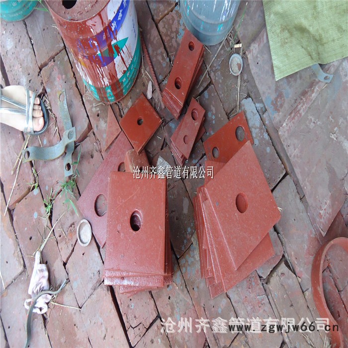 U形吊耳式弯管管道支吊架 齐鑫弹簧支吊架 角形吊耳式管吊图3