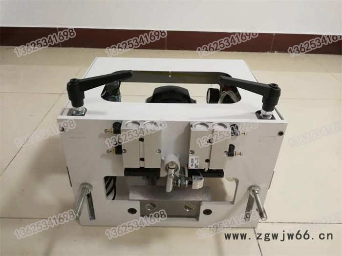 供应侧孔机 三合一连接件打孔机 家具弹簧片隐形连接件开槽打孔机 **。图6