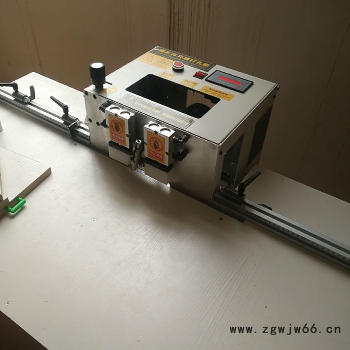 供应木工家具开槽机 打孔机 打眼机 侧孔钻 适用于弹簧片连接件 U型连接件 三合一连接件的开槽打孔**欢迎洽谈。图7