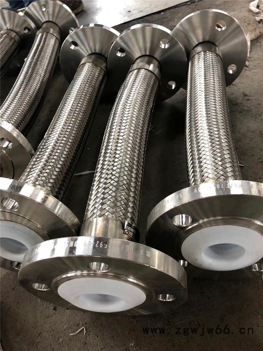 昕彤厂家生产销售  不锈钢弹簧四氟软管   四氟钢丝软管   欢迎来电咨询