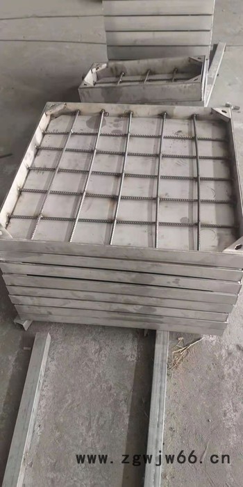 格律诗重型700铸铁井盖五防井盖厂家图2