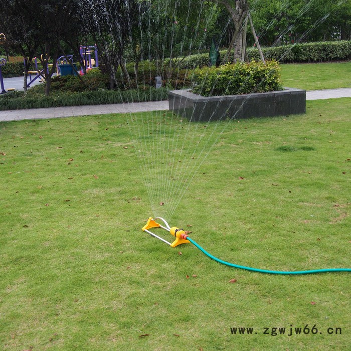 塑料双向自动摇摆喷水器  高铁养护专用喷头  花园浇花自动洒水器  草坪养护灌溉洒水器  农业苗圃喷头图4