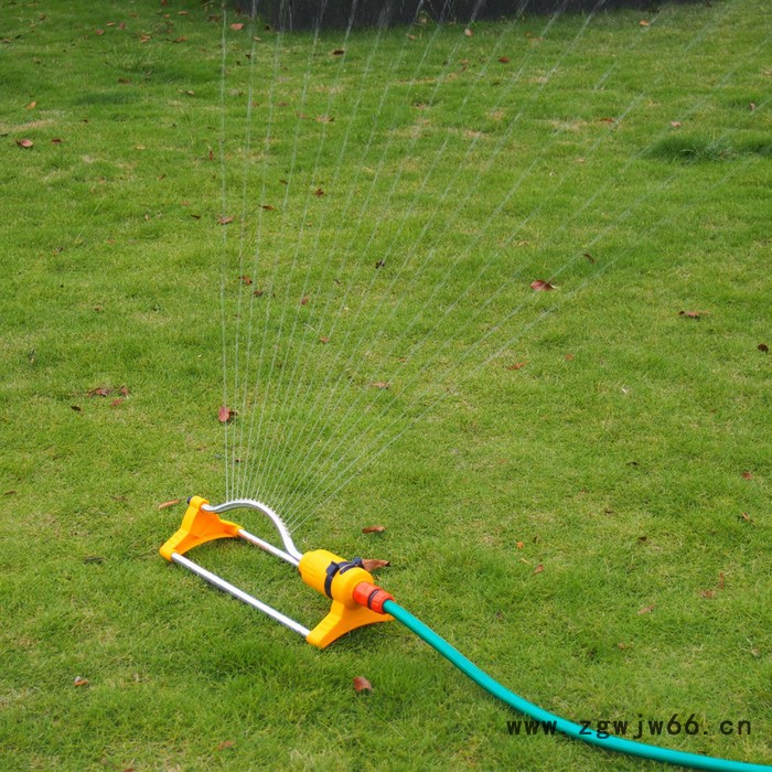 塑料双向自动摇摆喷水器  高铁养护专用喷头  花园浇花自动洒水器  草坪养护灌溉洒水器  农业苗圃喷头图2