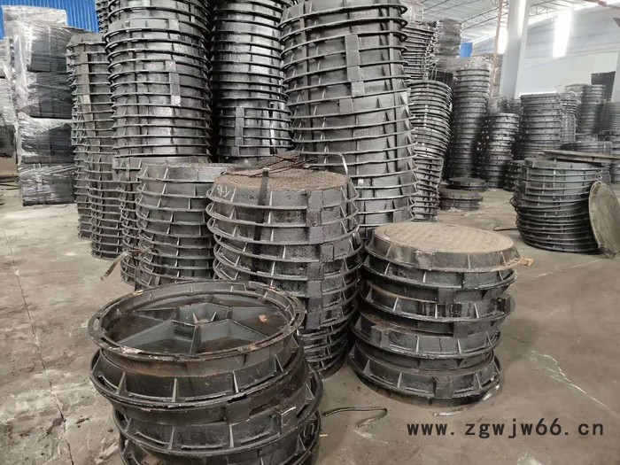 厂家供应球墨铸铁井盖 雨水污水圆形井盖 市政下水道排水井盖现货重型 污水井盖图8