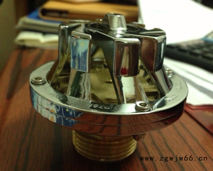 B-DSXC-363 闭式雨淋旋转喷头图1